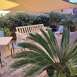 فندق مبيت وإفطار Sant'eufemia 3*